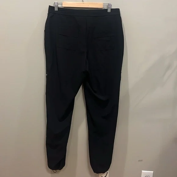 Chico’s Zenergy Black Jogger Pants Size 1 - Picture 6 of 8